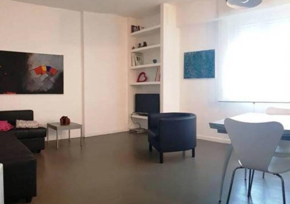 Centralissimo A Due Passi Dal Mare Follonica Exteriör bild